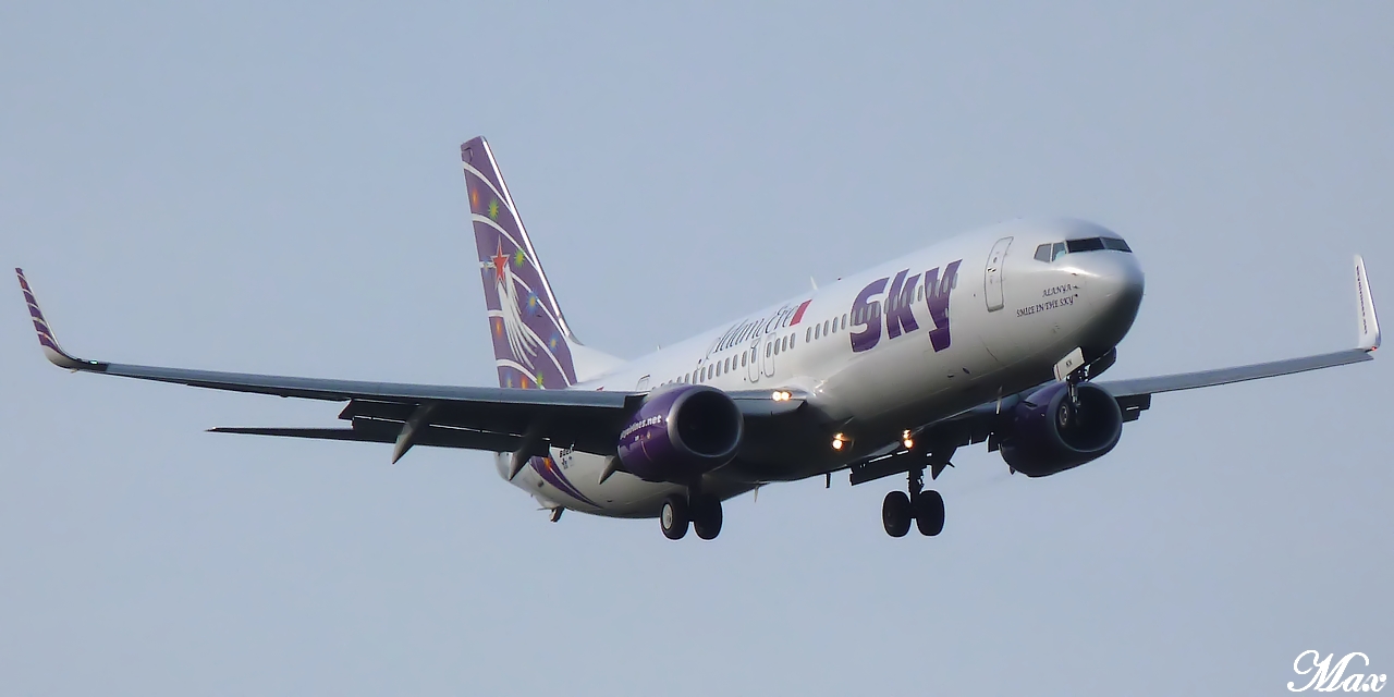 [20/01/2012] Boeing 737-900ER (TC-SKN) Sky Airlines  1201200922291438369324875