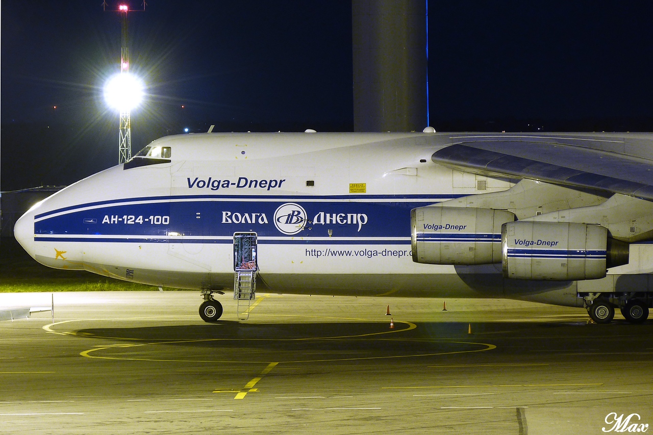  [25/01/2012] Antonov An124 (RA-82046) Volga Dnepr 1201251147221438369347862
