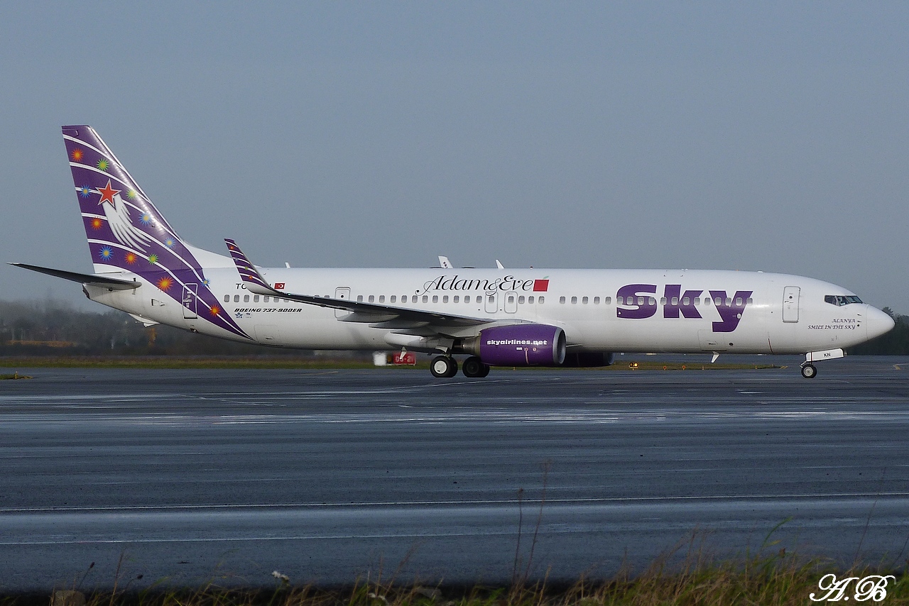 [20/01/2012] Boeing 737-900ER (TC-SKN) Sky Airlines  1201261148381438369351860