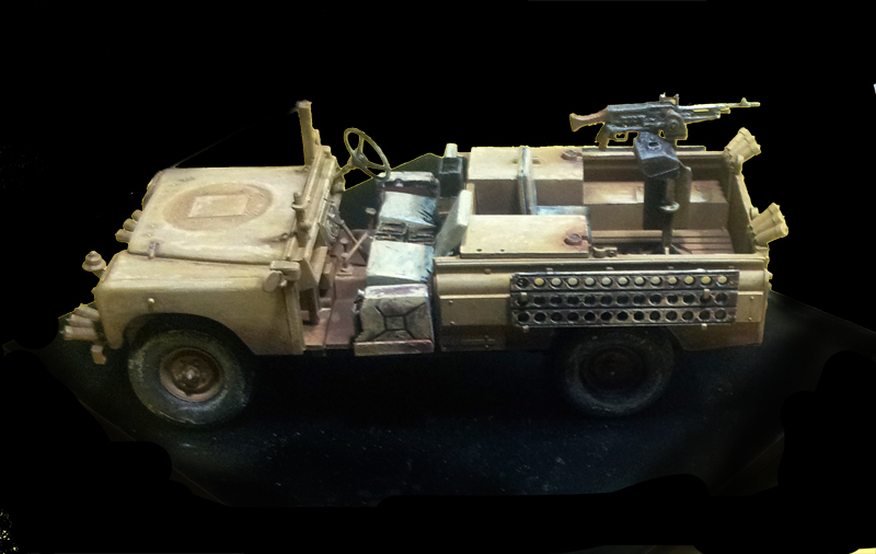 jeep SAS,land rover, diorama dans le désert 120126101246602619351617
