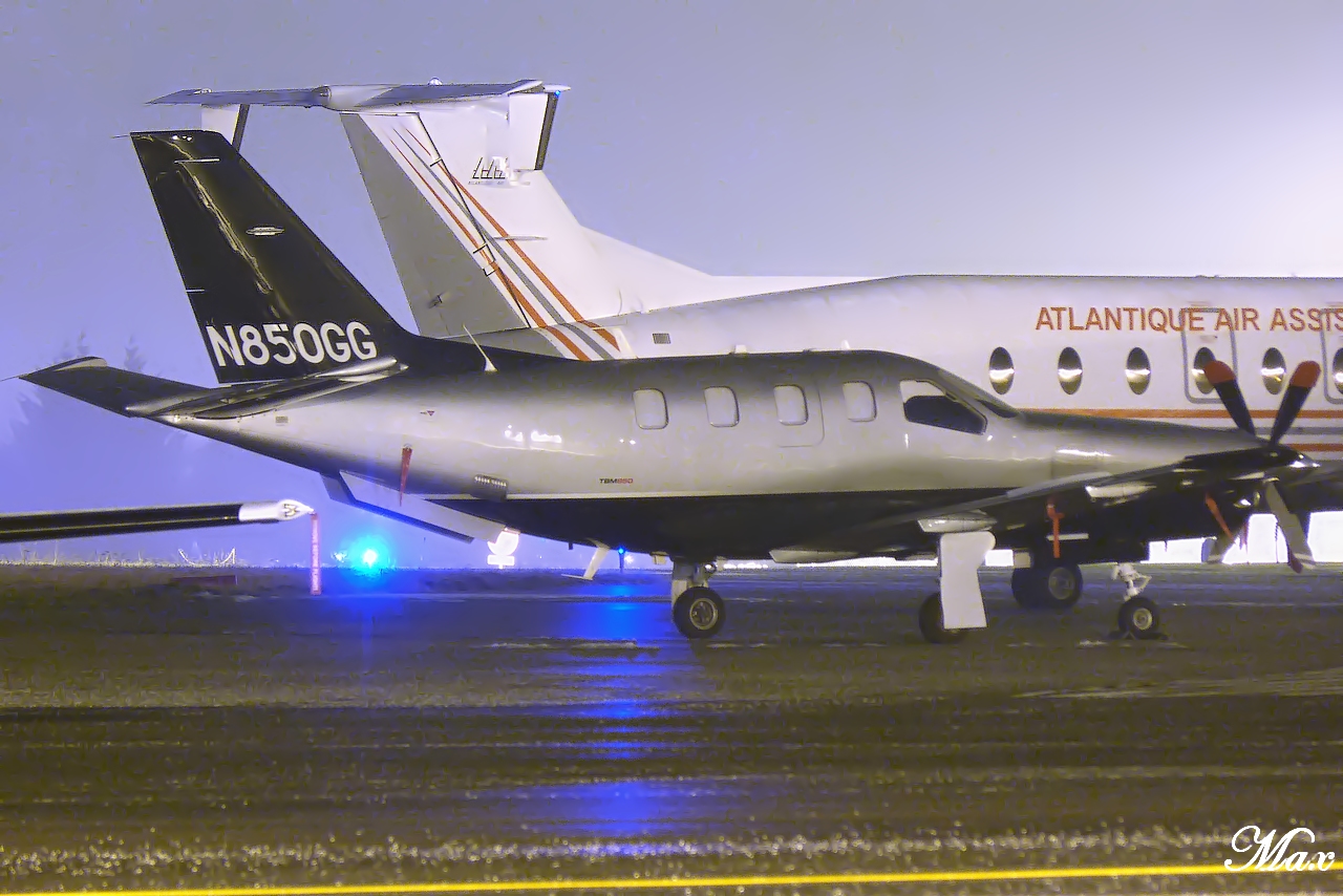 Nantes - Février 2012 : Tagazous, bizzjets, hélicos et longs courriers...   - Page 2 1202090934071438369416849