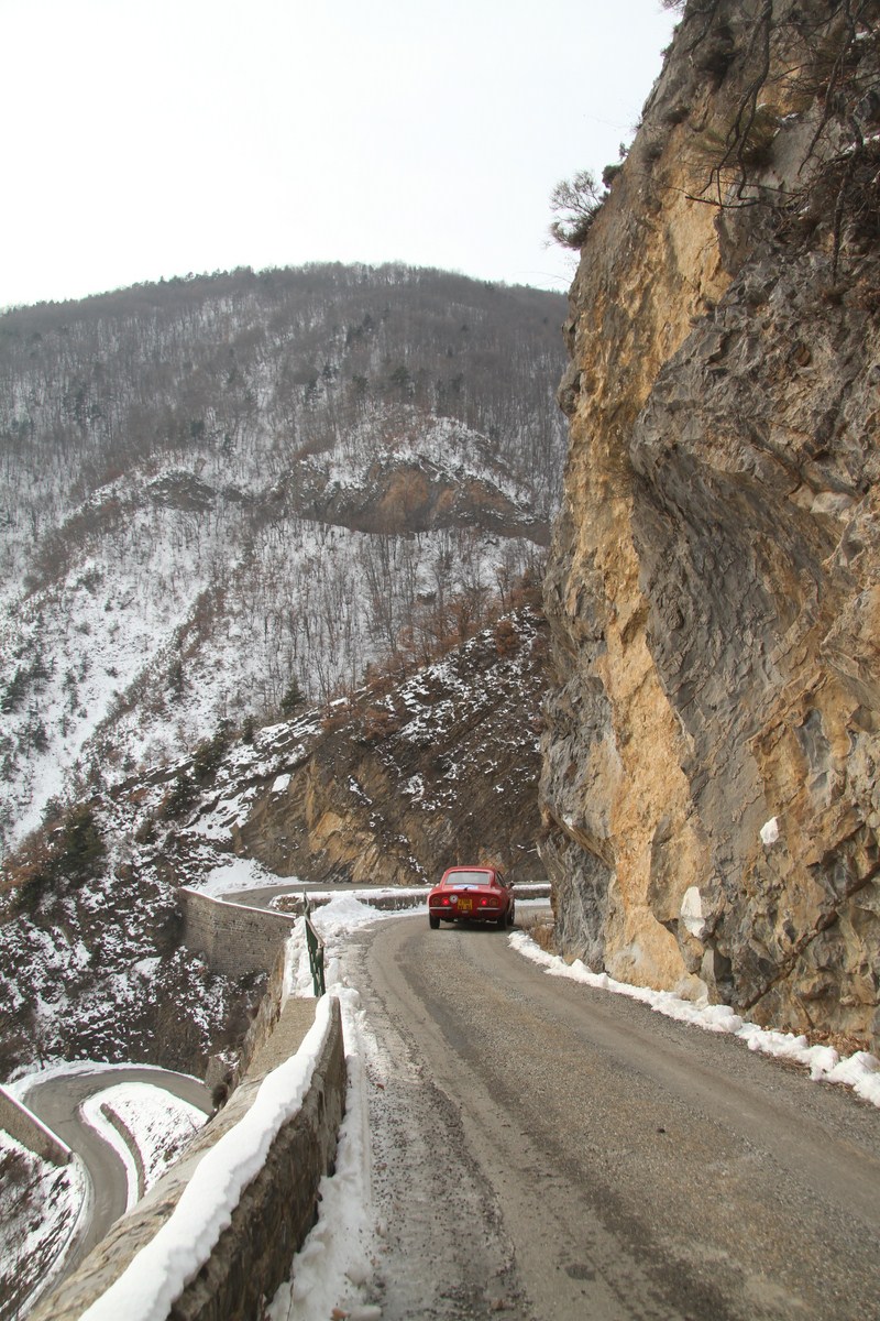 033 (12)