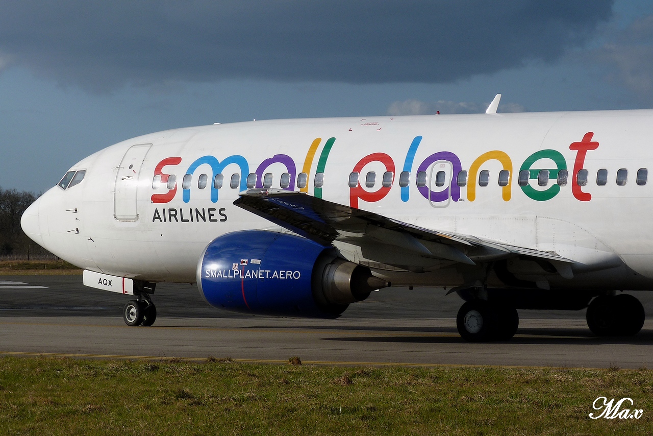 [26/12/2011] Boeing 737-300 (LY-FLH] Small Planet Airlines 1202200100031438369461733