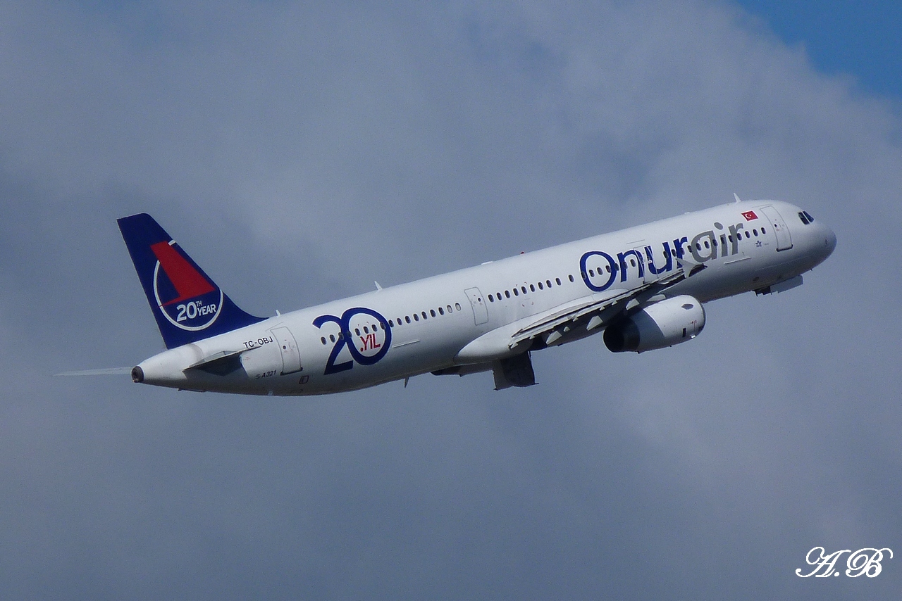 [19/02/2011] Airbus A321 (TC-OBJ) Onur Air: 20th Year s/c & white belly   1202210524181438369468366