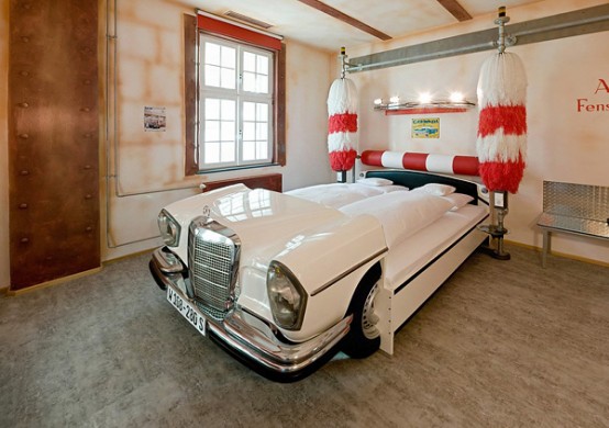 room-design-for-car-enthusiasts-2-554x390