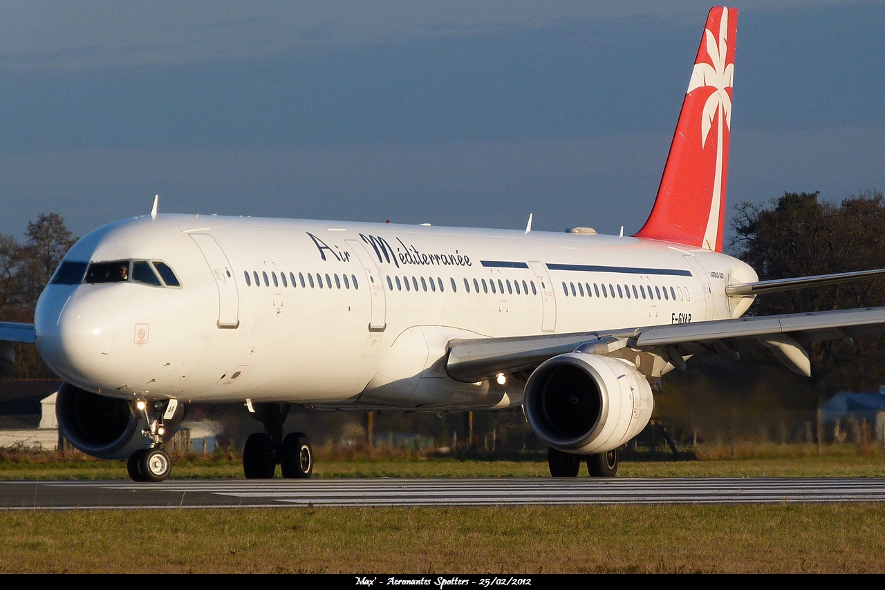 [25/02/2012] Airbus A320 (HB-JIZ) Hello 1202260219441438369493103