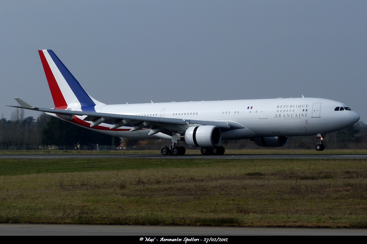 Spotting du 27/02/2012: Airbus A330-200 (F-RARF) "République Française"  1202271152401438369503731