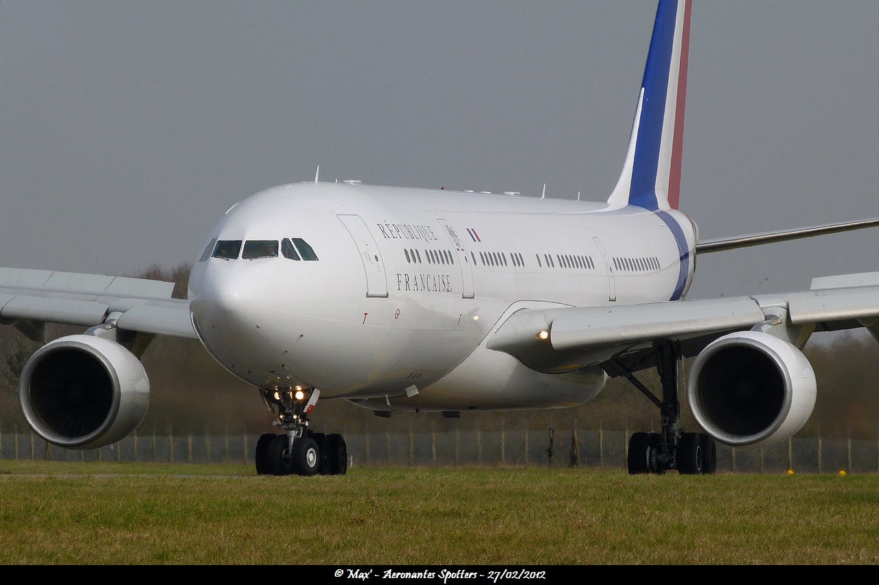 Spotting du 27/02/2012: Airbus A330-200 (F-RARF) "République Française"  - Page 2 1202271152401438369503735