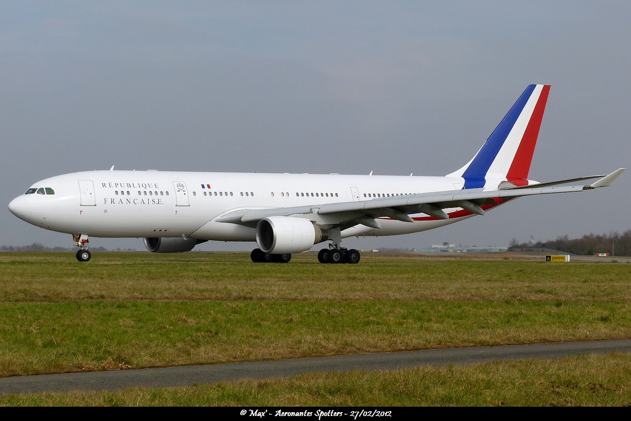 Spotting du 27/02/2012: Airbus A330-200 (F-RARF) "République Française"  - Page 2 1202271152401438369503737