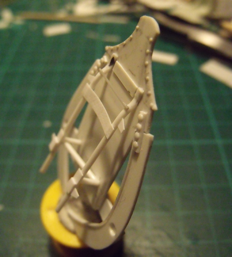 montage maquette Revell 1/32 F4U-1 Corsair améliorations scratch 17022608314012553914877870