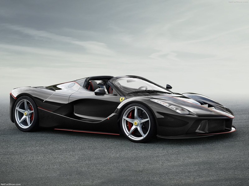 La "LAFERRARI" mais Version APERTA 17040111154813650514956956