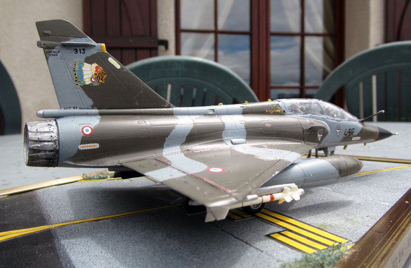 SAINT GENIEZ (ALPES DE HAUTE PROVENCE). Un Mirage 2000 sectionne une