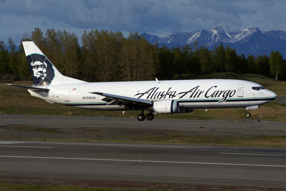 7258 B737 N709AS Alaska Cargo