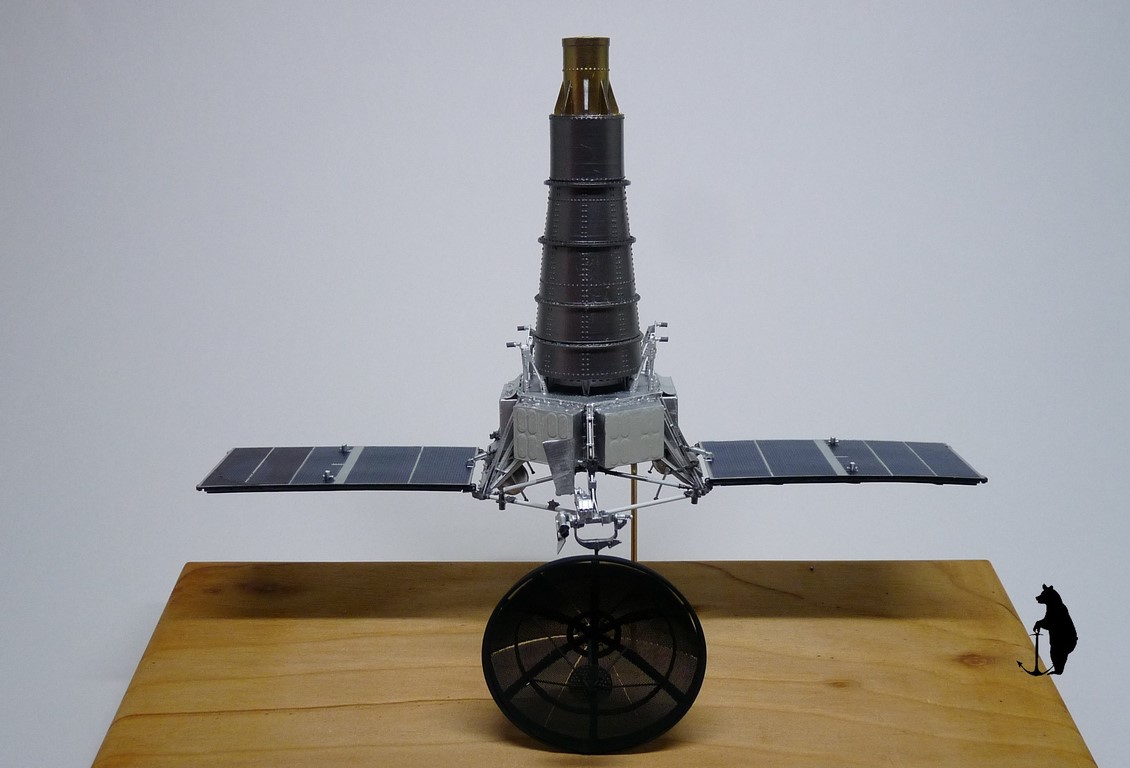 Crash-test planétaire : la sonde lunaire Ranger 8 au 1/24e 17072103244023134915160185