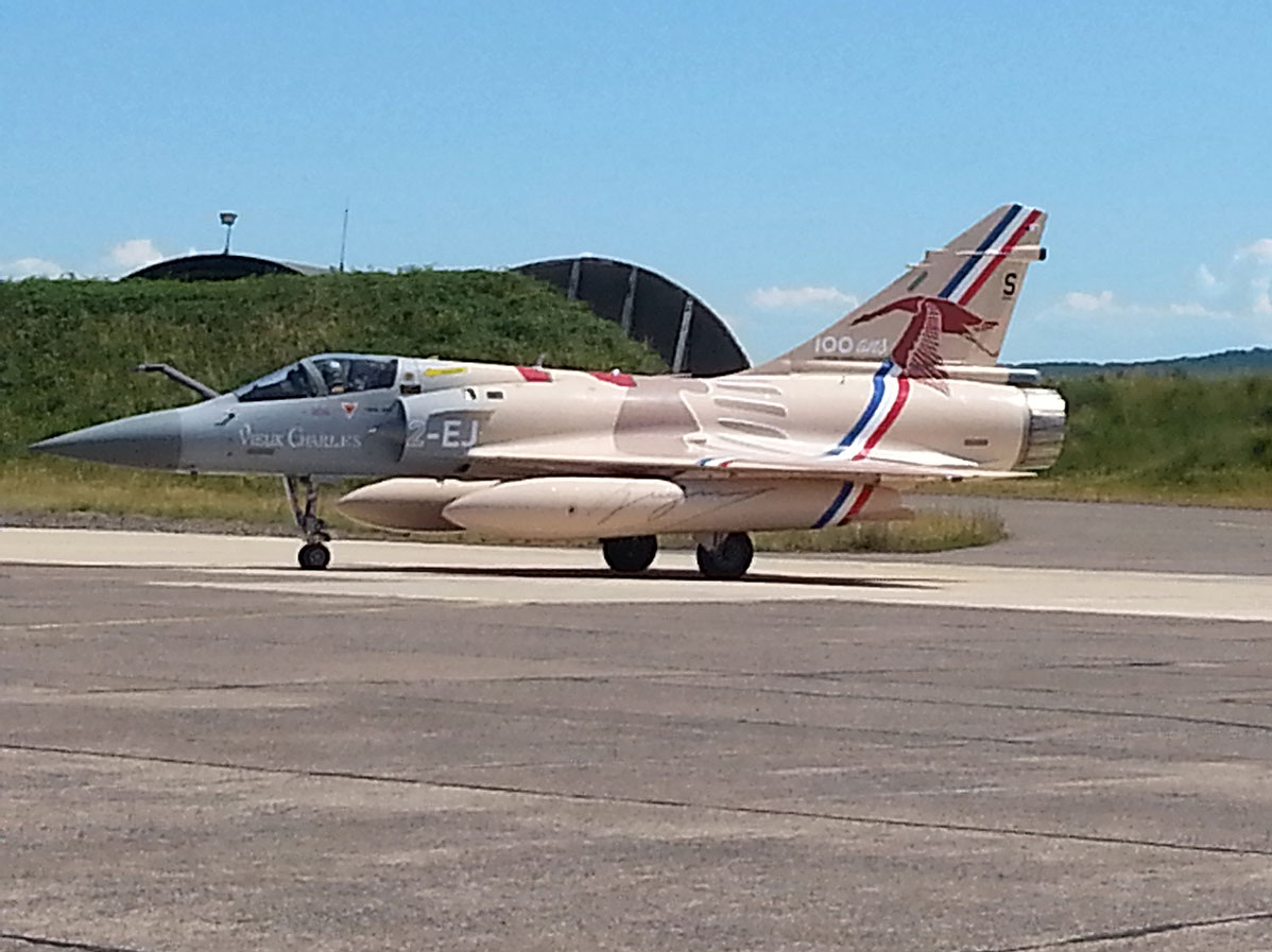 Mirage 2000-5 "Vieux Charles" au 1/72 17072508220018121215170650