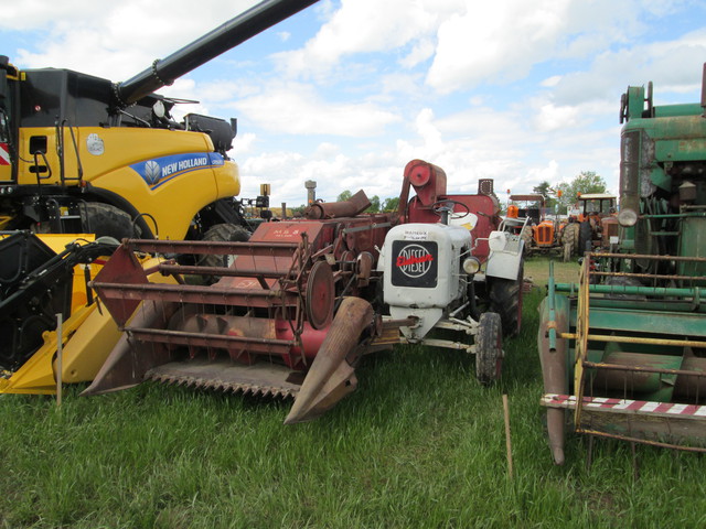 28 - Thimert-Gatelle : Exposition de tracteurs le 21/05/2017 17081008404221374015211666