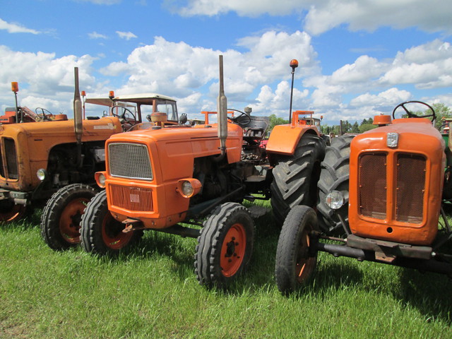 28 - Thimert-Gatelle : Exposition de tracteurs le 21/05/2017 17081009071621374015211699