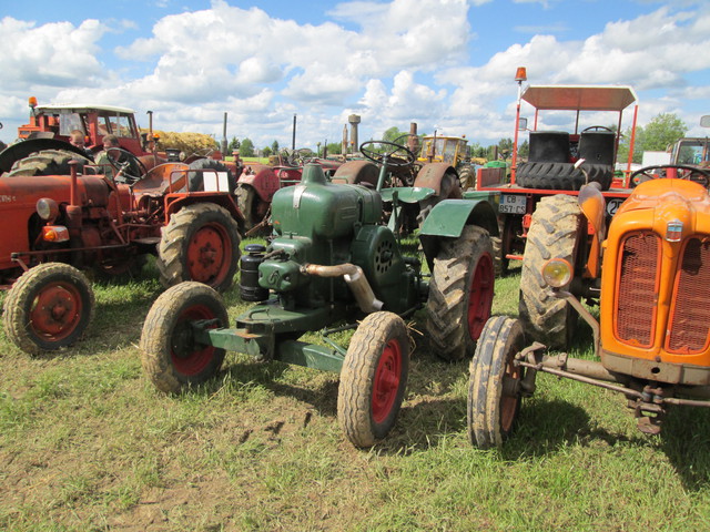 28 - Thimert-Gatelle : Exposition de tracteurs le 21/05/2017 17081009111521374015211703