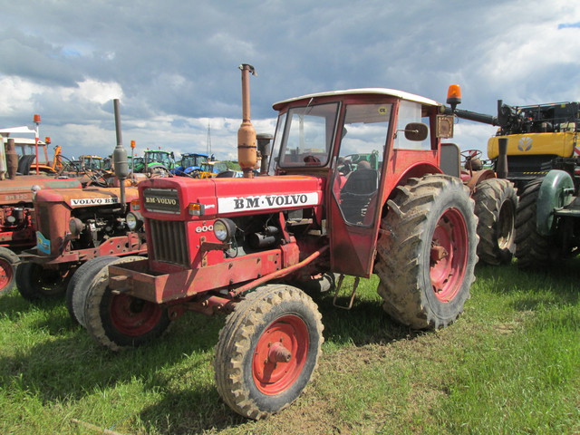 28 - Thimert-Gatelle : Exposition de tracteurs le 21/05/2017 17081009161721374015211710