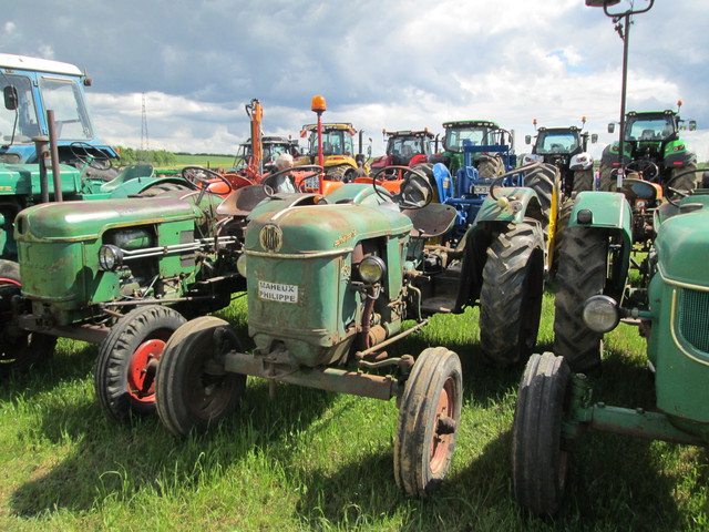 28 - Thimert-Gatelle : Exposition de tracteurs le 21/05/2017 17081009280221374015211727