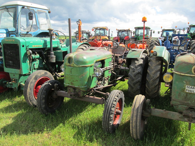 28 - Thimert-Gatelle : Exposition de tracteurs le 21/05/2017 17081009291221374015211728