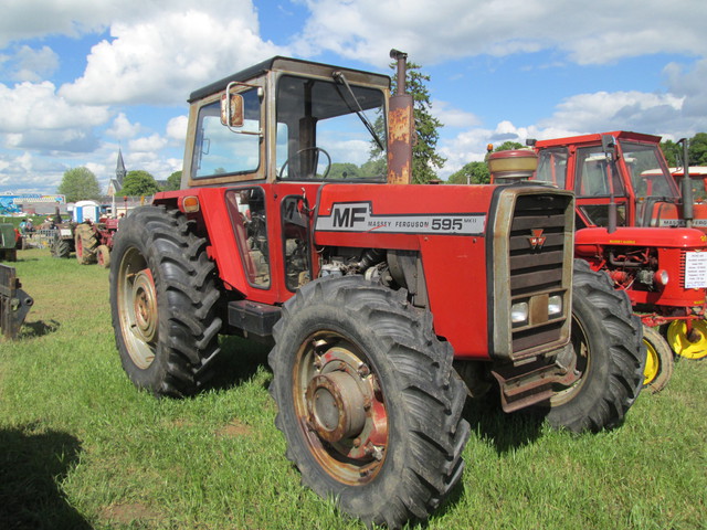 28 - Thimert-Gatelle : Exposition de tracteurs le 21/05/2017 17081009565321374015211801