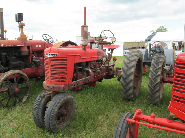 28 - Thimert-Gatelle : Exposition de tracteurs le 21/05/2017 17081010204421374015211852