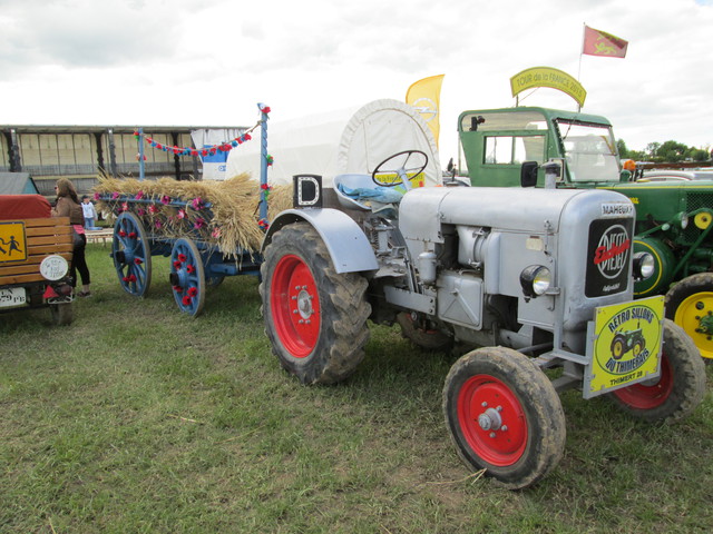 28 - Thimert-Gatelle : Exposition de tracteurs le 21/05/2017 17081010465521374015211900