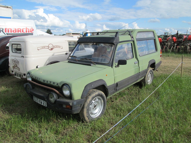 28 - Thimert-Gatelle : Exposition de tracteurs le 21/05/2017 17081011012721374015211919