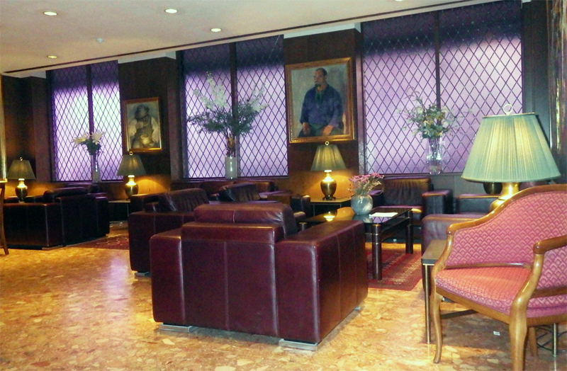 Hotel salon interieur small