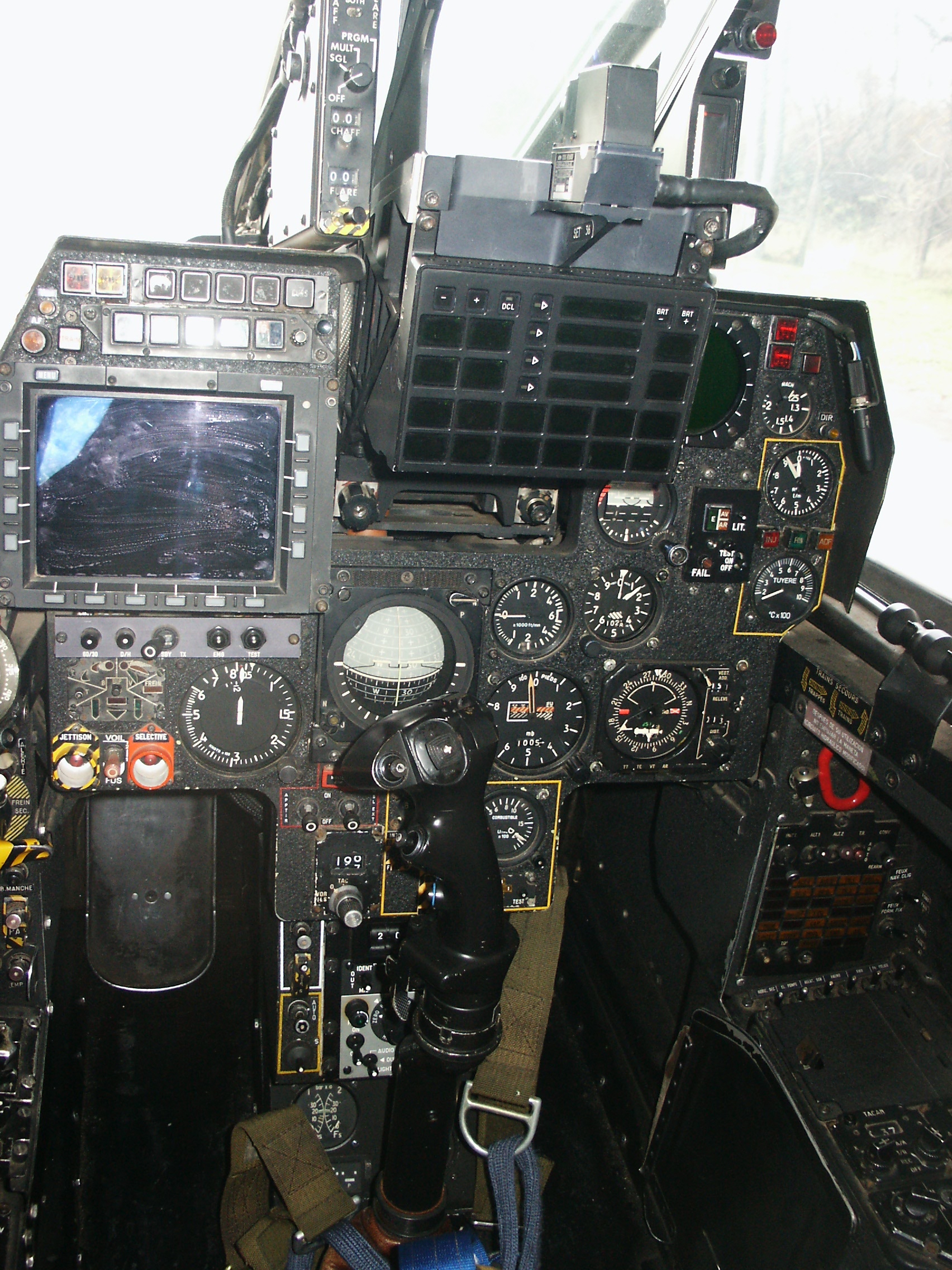 Cockpit Mirage F1 EM Planche de bord 02