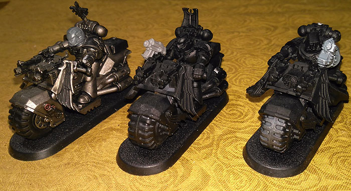Lot De 9 Motos D'Assaut Space Marines Warhammer 40k - Assemblées Peintes - Occasion