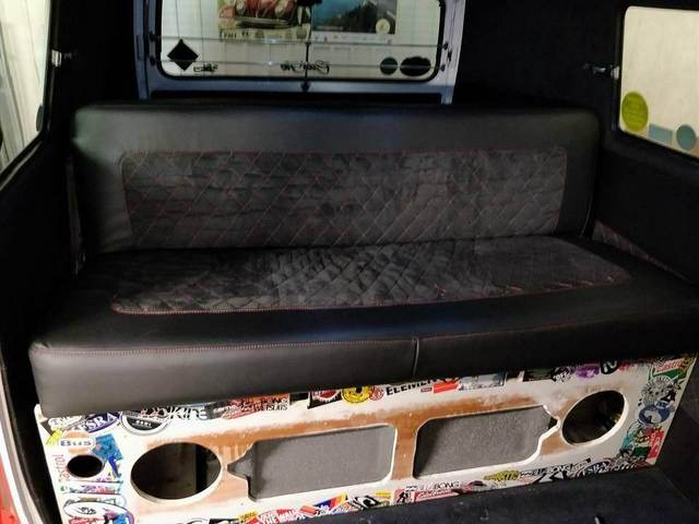 27294118_1555794137850390_1240053767_n