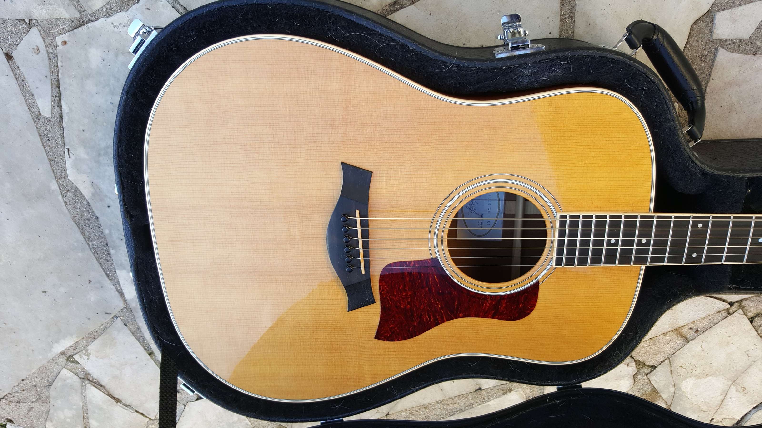 taylor-dn4-2010-2100650@2x