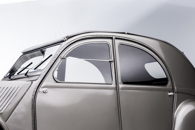 Rétromobile 2018 : Citroën Fête Les 70 Ans De 2CV, Les 50 Ans De Méhari Et Prépare Son Centenaire... 180131094340788615525471