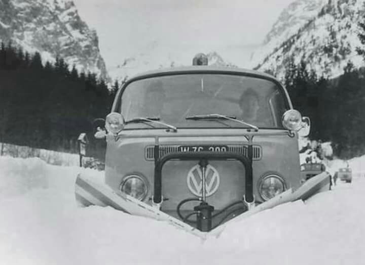 VW snow 010