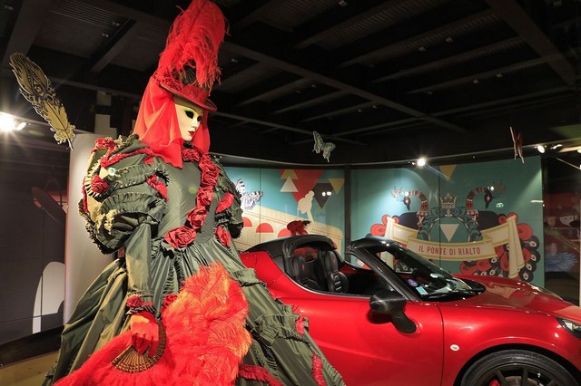 Nouvelle exposition à MotorVillage « Il Carnevale di Venezia » 180202100741788615531259